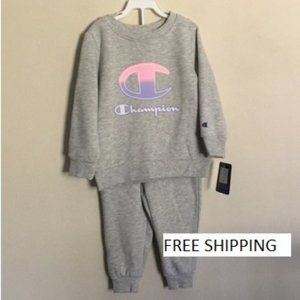 FREE SHIPPING!  NWT COMPLETE Champion Girls Outfit Size 24 mo